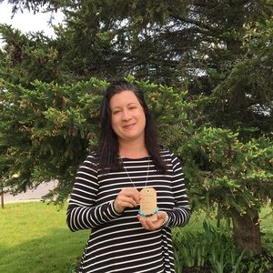 Meet your Posher, Sheila